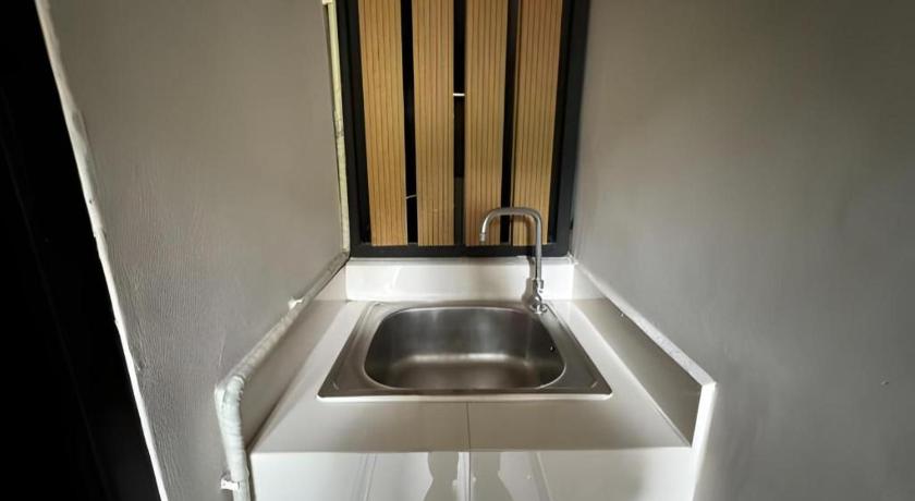 SEOUL3 HOTEL & SLOW BAR CAFE – Bangkok, NY
