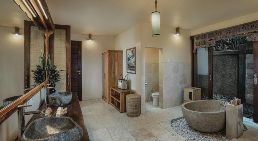 Image of Luxury Suite with Daily Afternoon Tea 12