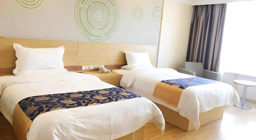 GreenTree Inn Urumqi Airport Tianyi International City – Ürümqi, WY