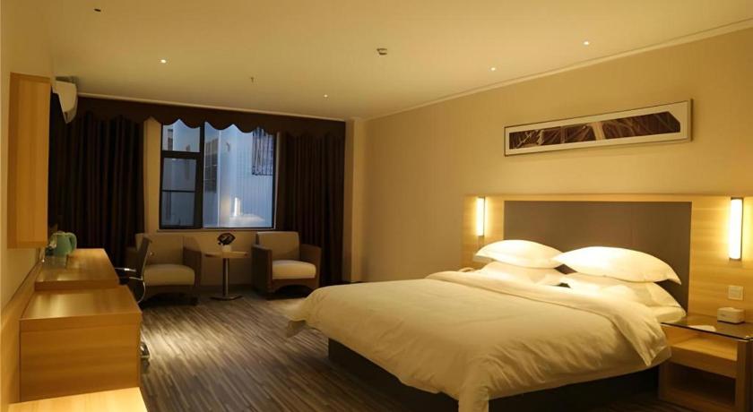 City Comfort Inn Baiyun Avenue North Metro Station Baiyunbao - image 2