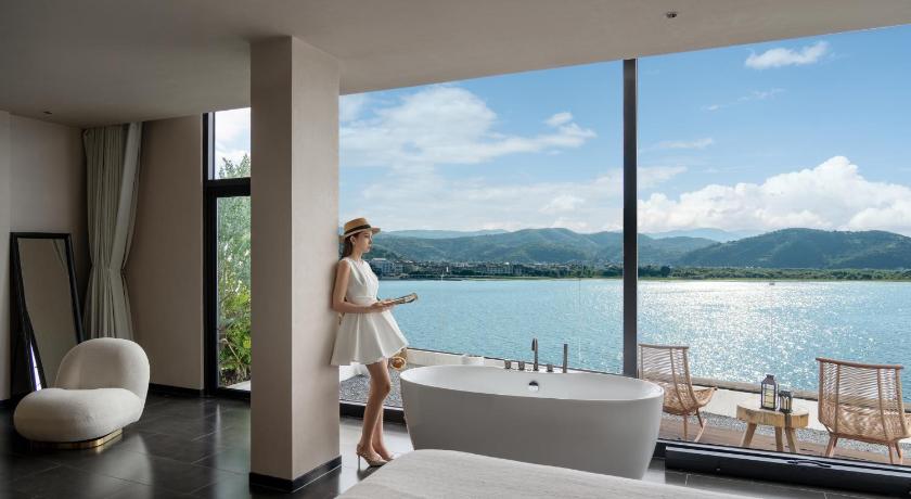 大理 Antu Liuting Pillow Sea Full Ocean View Private Villa 酒店 外观