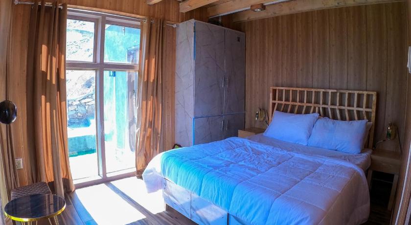 Glacier Vista Lodge
