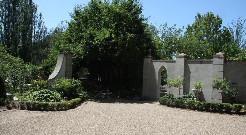 Foxglove Gardens — Hotel in Tilba Tilba