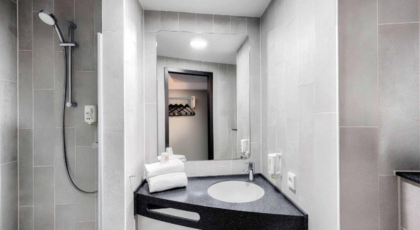 Image of Twin Room 5