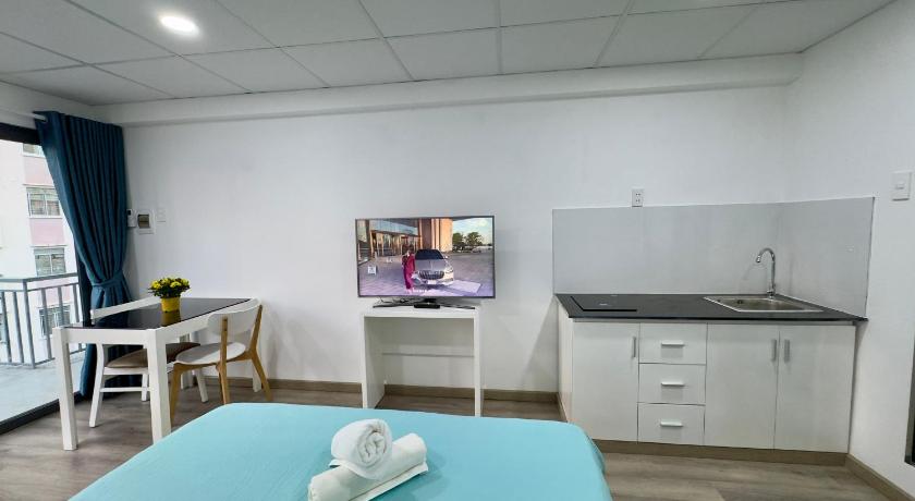 M-H Serviced Apartment - image 14