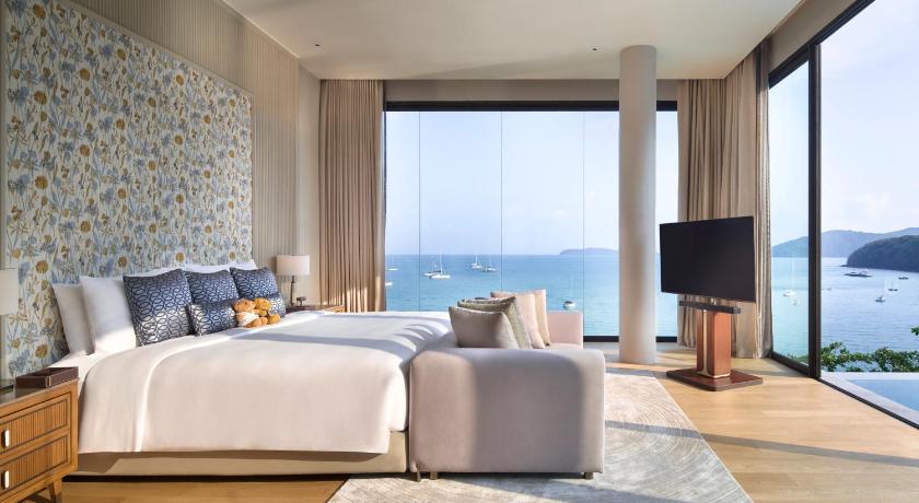 Image of Six-Bedroom Presidential Villa with Beachfront 0