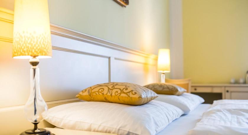Image of Double or Twin Room 16