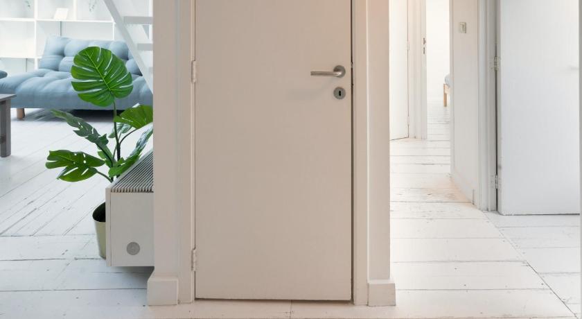 1-bedroom apartment in national residence - image 12