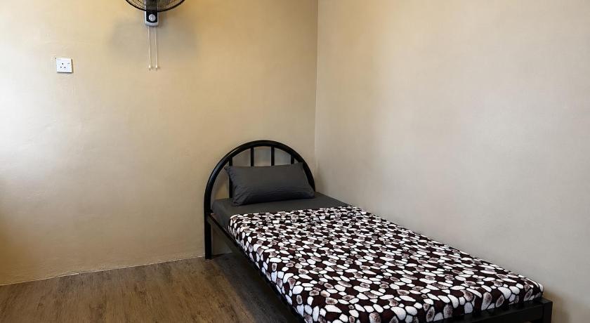 Single Room with Shared Bathroom No Window圖片 0