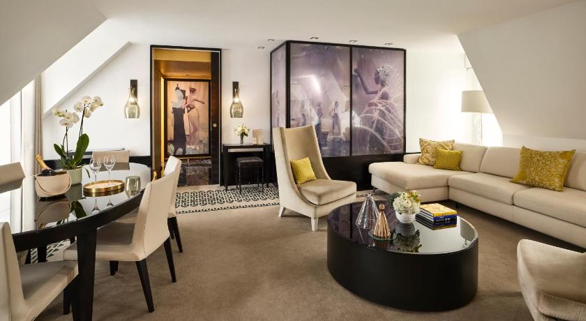 Image of Couture Apartment with King Bed and View 6