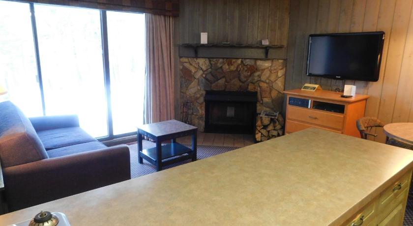 Douglas Fir Resort & Chalets