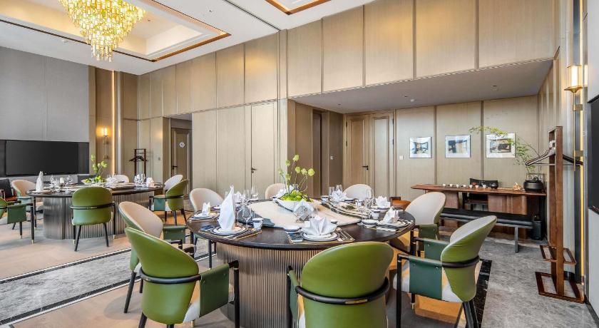 Novotel Kunming City Center - image 8