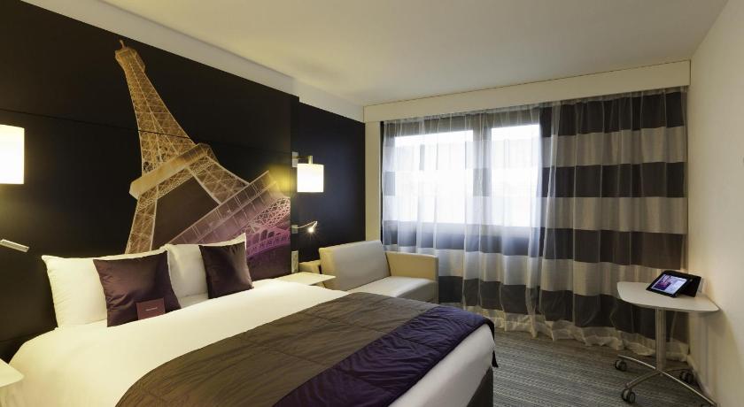 Image of Privilege Room with 1 double bed and 1 armchair not convertible 11