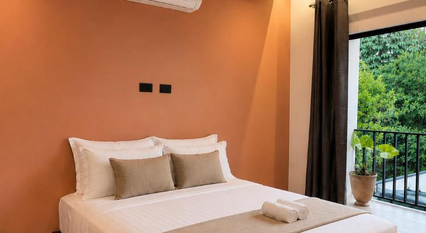 Hotel Oasis AYA FE