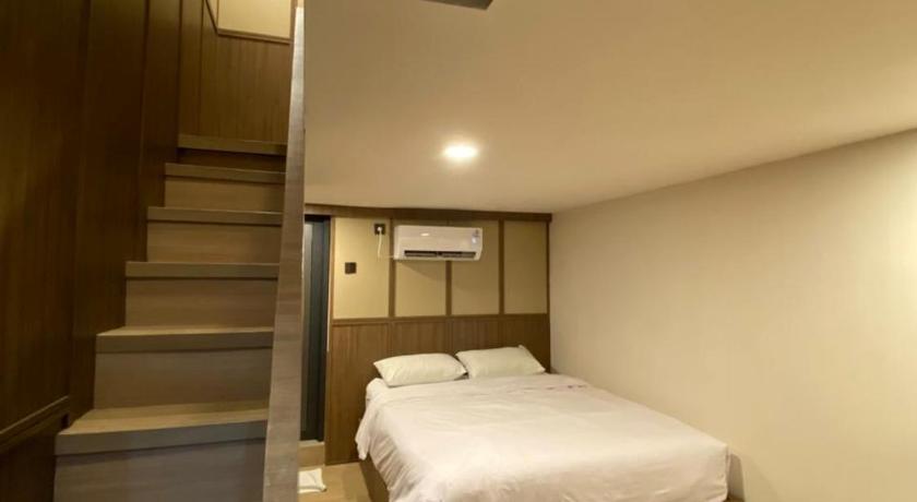 INSAHAUS Guest House Malang - image 2