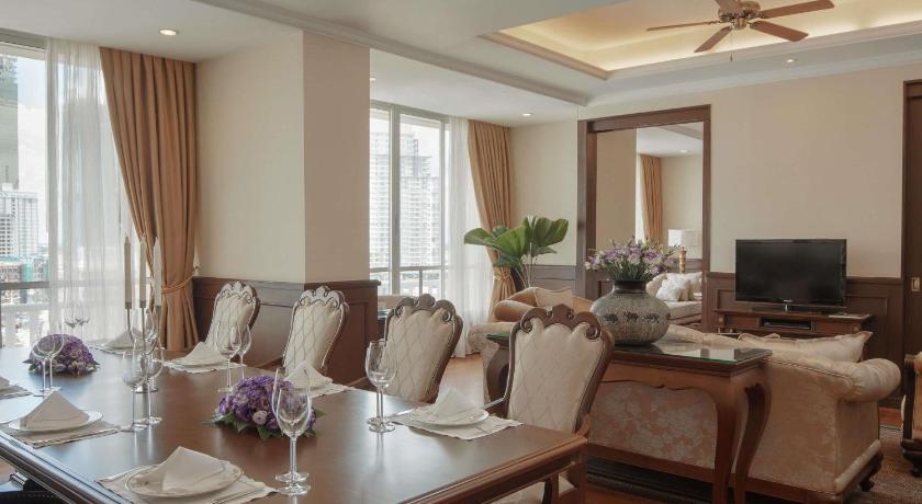 Image of Opera King Suite with Club Access 6