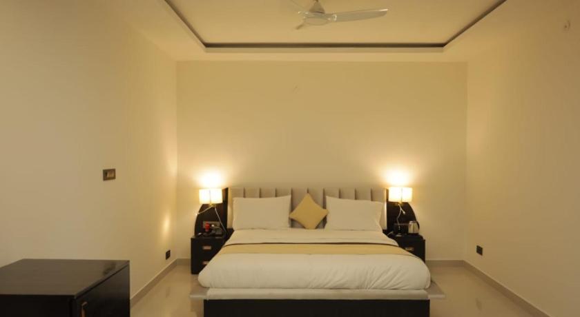 Hotel Capital - image 14