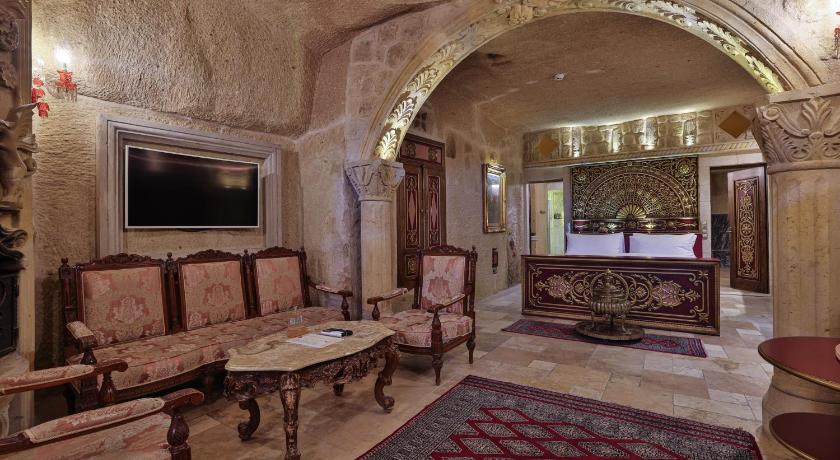 Immagine di Junior Suite with One or Two King Beds and Whirlpool 4