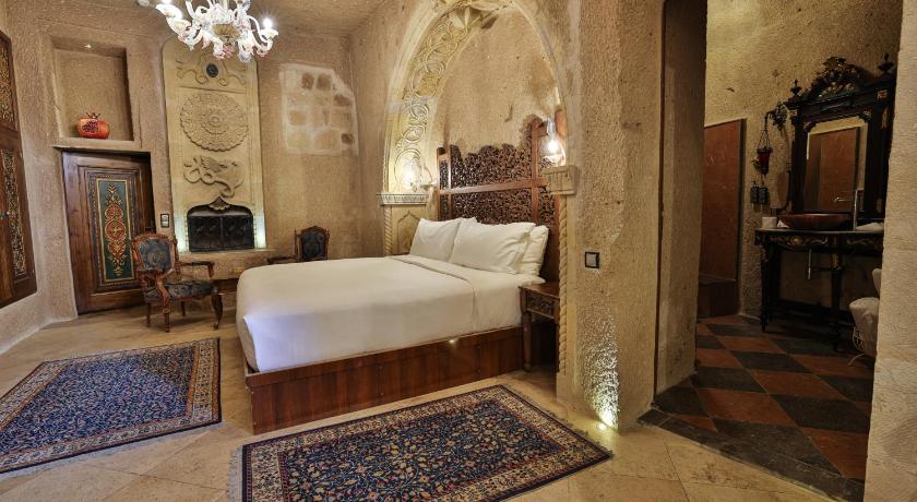 Immagine di Junior Suite with One or Two King Beds and Whirlpool 7