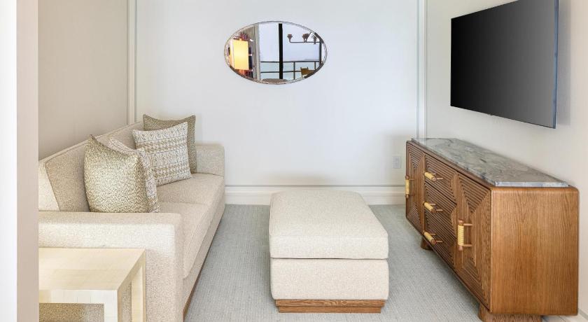 Image of Premium 2 Bedroom Ocean View Suite With Den 7