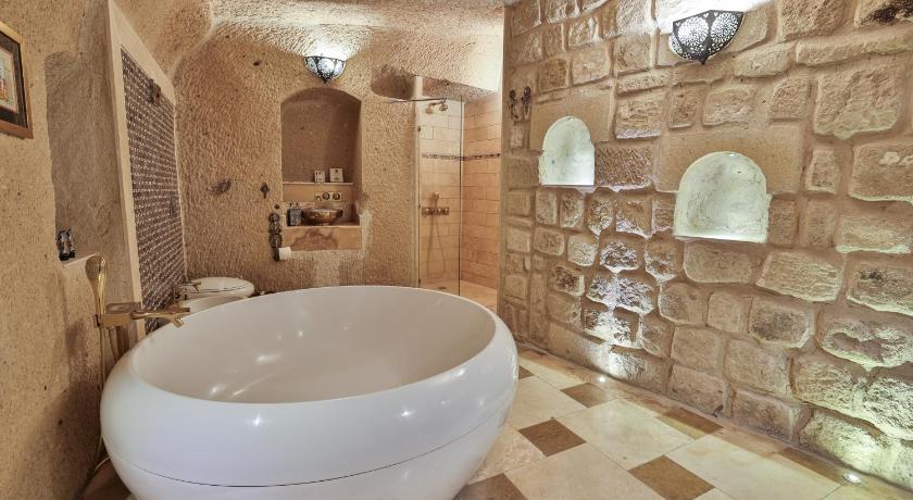 Immagine di King Cave Junior Suite 2