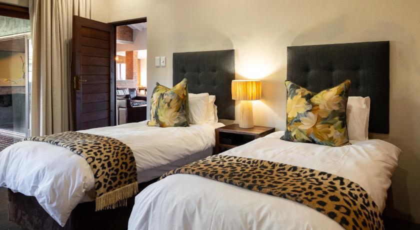 Image of Luxury Suite 10