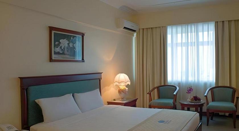 Huu Nghi Hotel – Halong