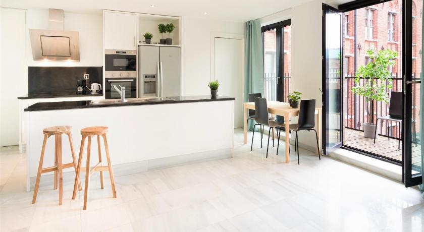 Lodge apartment in centre of Antwerp - image 5