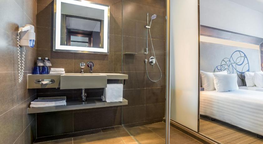 Image of Superior King, Guest room, 1 King 14