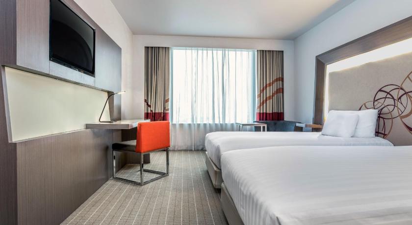 Image of Premier King, Guest room, 1 King, City view, High floor 16