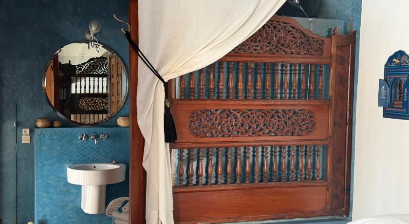 Image of La Confidente Room 9