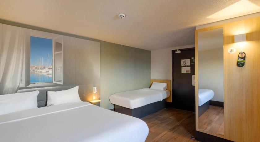 Image of Triple Room 0