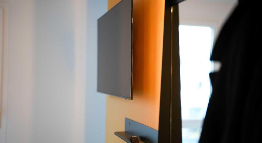Image of Double Room 8