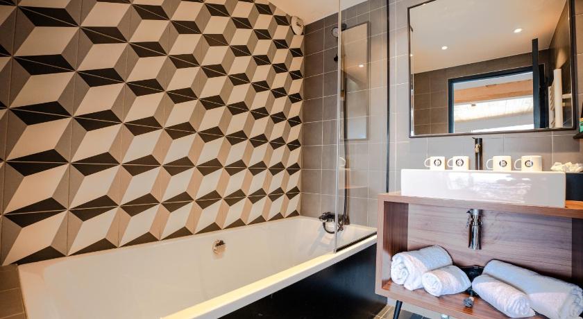 Image of Superior Suite 2