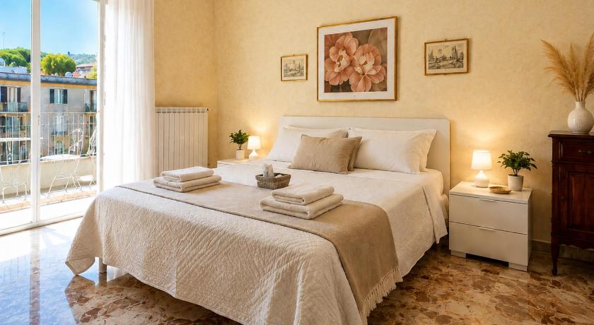 Le Ville Tivoli - Suites, Tivoli City Center!