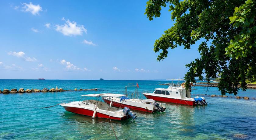 Allisa Resort Hotel – Anyer, KY
