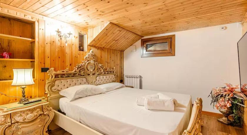 Imperial Elegance in Courmayeur City Center