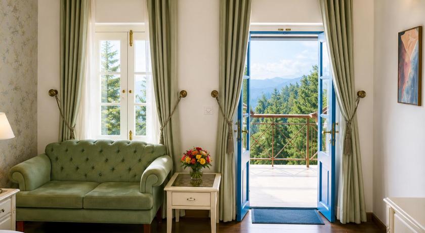 Pine Retreat - A Premium Heritage Property - image 13