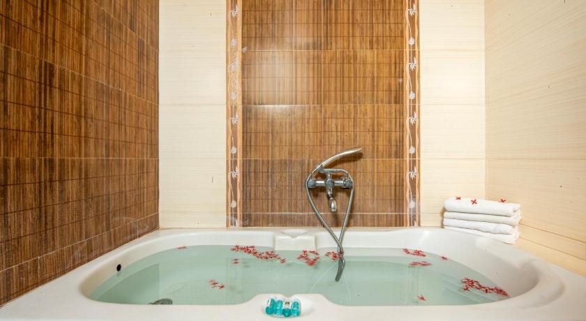 Hotel Abirami Residency - image 8