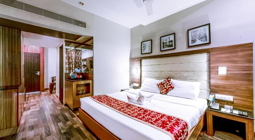 Hotel Abirami Residency - image 3
