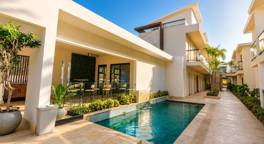 Aura Punta Cana - Private Beach Access - Near Los Corales Beach - Pool