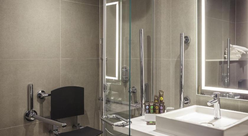 Image of Superior Queen Room - Disability Access 3