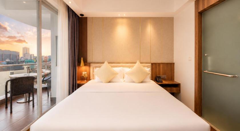 Image of Deluxe Single Balcony 1