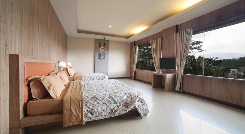 Green Wattana Hotel Sentul City Jl Ir H Juanda F3 R21 - 