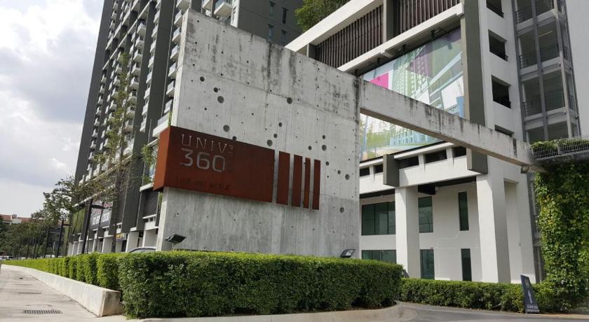 +WIFI Skyview Univ360 Place Facing Mines Lake - image 7