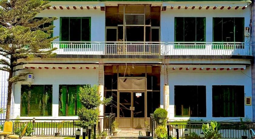 Rose Palace Hotel Resort, Umairs Haven Residences Swat
