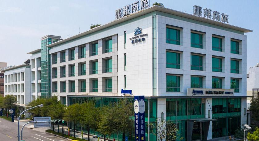 Taipung Suites Hotel - image 3