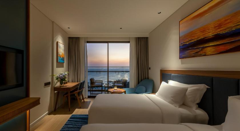 Phòng Deluxe 2 Giường Đơn Nhìn ra Biển (Deluxe Sea View Twin)