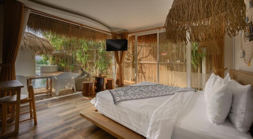 The Sea Breeze Pool Villa Bangphra Bangsaen - image 8