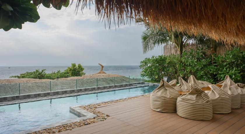 The Sea Breeze Pool Villa Bangphra Bangsaen - image 12